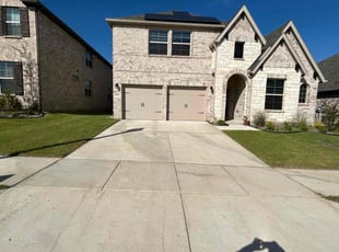 Alex M.'s lawn maintenance service result