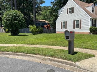 Jean S.'s lawn care services service result