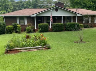 Correy E.'s Weeding service result