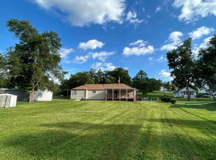 Dawn F.'s lawn care services service result