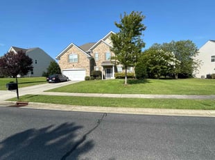 Elizabeth E.'s lawn care services service result