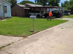 Elizabeth T.'s grass maintenance service result