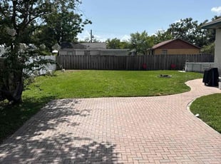 Jacqueline F.'s lawn maintenance service result