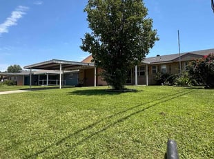 Damien H.'s turf care service result