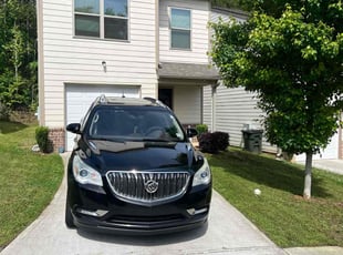 Renne W.'s lawn maintenance service result