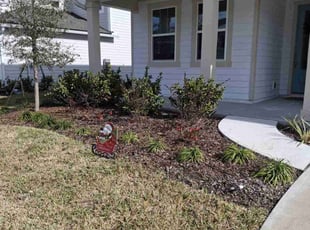 Amanda W.'s Flower Bed Weeding service result