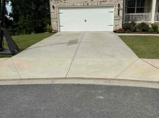 Esmie B.'s grass maintenance service result