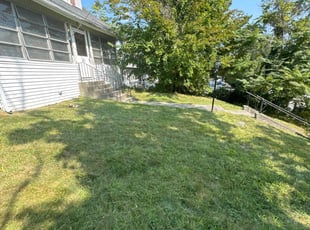 Laura W.'s lawn care service result