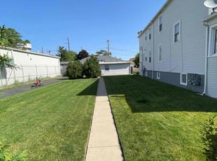 Renzie B.'s grass cutting service result