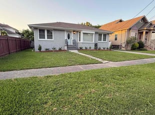 Dorrissa S.'s lawn maintenance service result