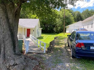 Lorvana J.'s lawn service service result