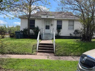 Catherine L.'s lawn care services service result