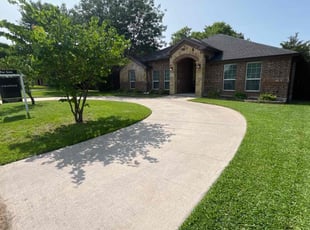 Margo B.'s grass cutting service result