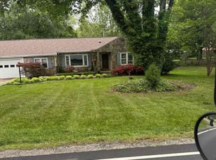 Amy G.'s lawn care services service result