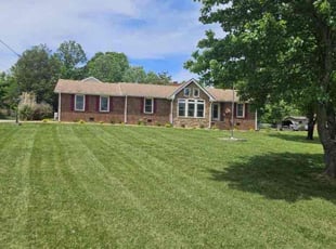 Lindsey G.'s turf maintenance service result