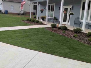 Andrea T.'s lawn service service result