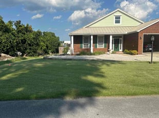 Diane S.'s lawn maintenance service result