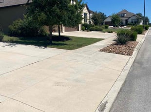 Deborah M.'s Flower Bed Weeding service result