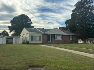 Lisa S.'s grass cutting service result