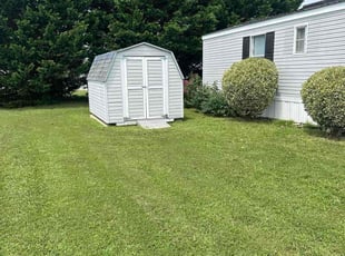 Angel B.'s lawn care services service result