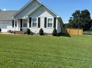 Lexie S.'s lawn care services service result