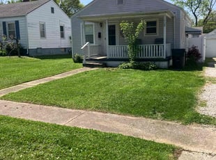 Ayriel L.'s lawn maintenance service result