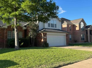 Kristen D.'s lawn maintenance service result