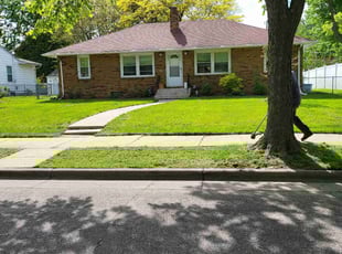Robin L.'s lawn service service result