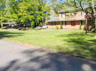 Howie C.'s lawn service service result