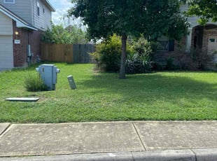 Selena P.'s lawn care services service result
