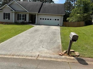 Michelle R.'s grass maintenance service result