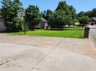 Sonya H.'s turf maintenance service result