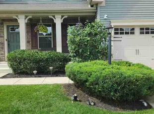 Milton R.'s Bush Trimming service result