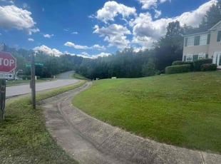 Sarah M.'s lawn care services service result