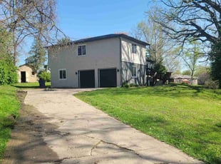 Tiffany I.'s lawn maintenance service result