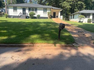 Sharon F.'s turf care service result