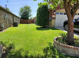 Deborah P.'s lawn care services service result