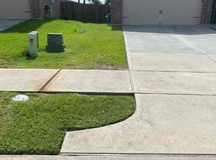 Christina C.'s lawn care services service result