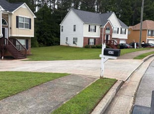 Karen S.'s grass maintenance service result