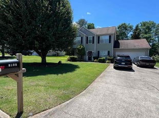 Leslie C.'s turf maintenance service result