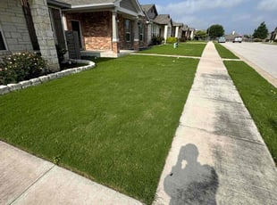 Kimberly D.'s lawn care services service result