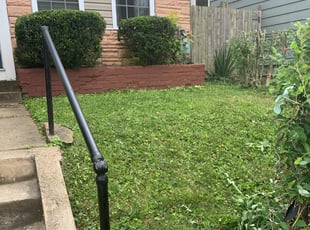 Kristin L.'s Bush Trimming service result