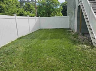 Carolina D.'s lawn maintenance service result