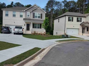 Patrick T.'s lawn maintenance service result