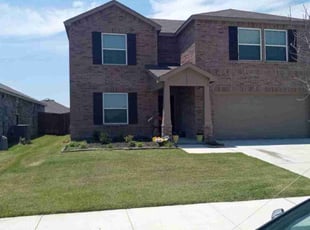 Kim G.'s lawn care services service result