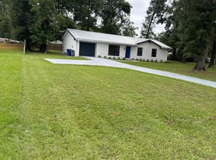 Kim S.'s grass cutting service result