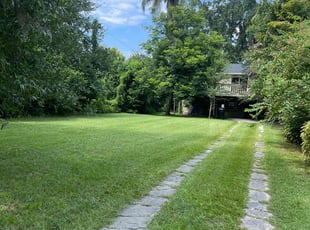 Benny N.'s lawn care services service result
