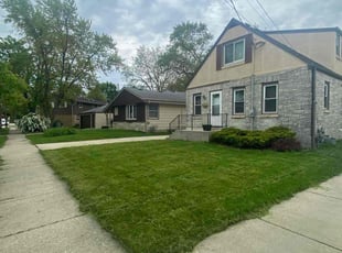 Francis I.'s turf care service result
