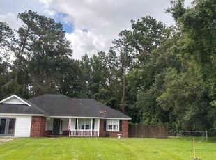 Briana R.'s lawn care services service result