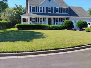 Dustin D.'s lawn care services service result